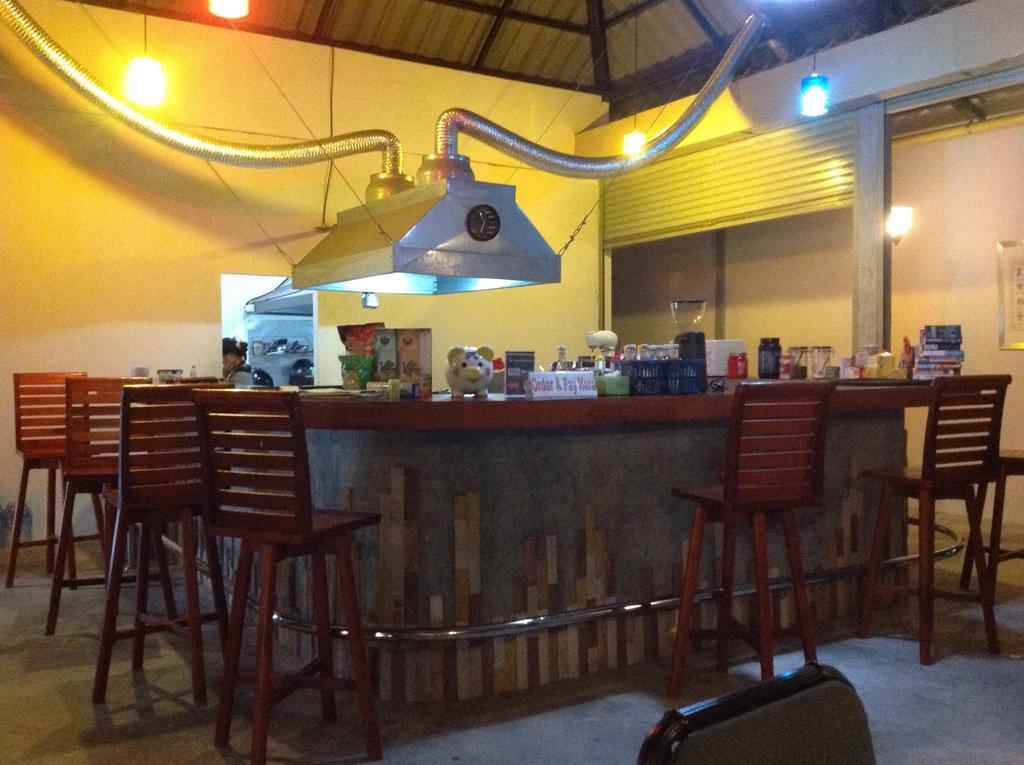 Phuket Muay Thai House Chalong Exterior foto