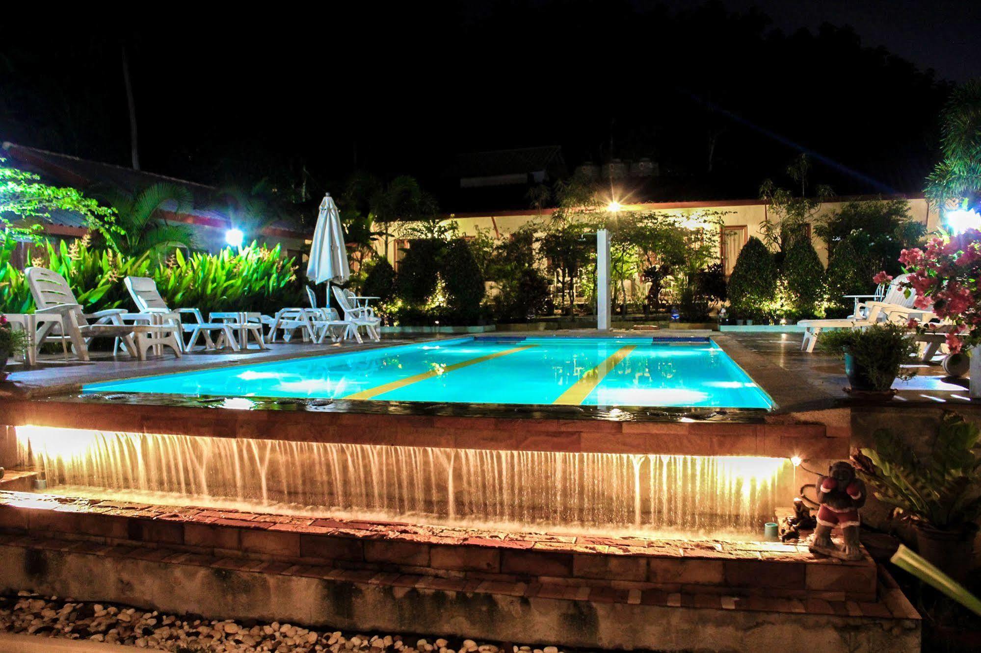 Phuket Muay Thai House Chalong Exterior foto